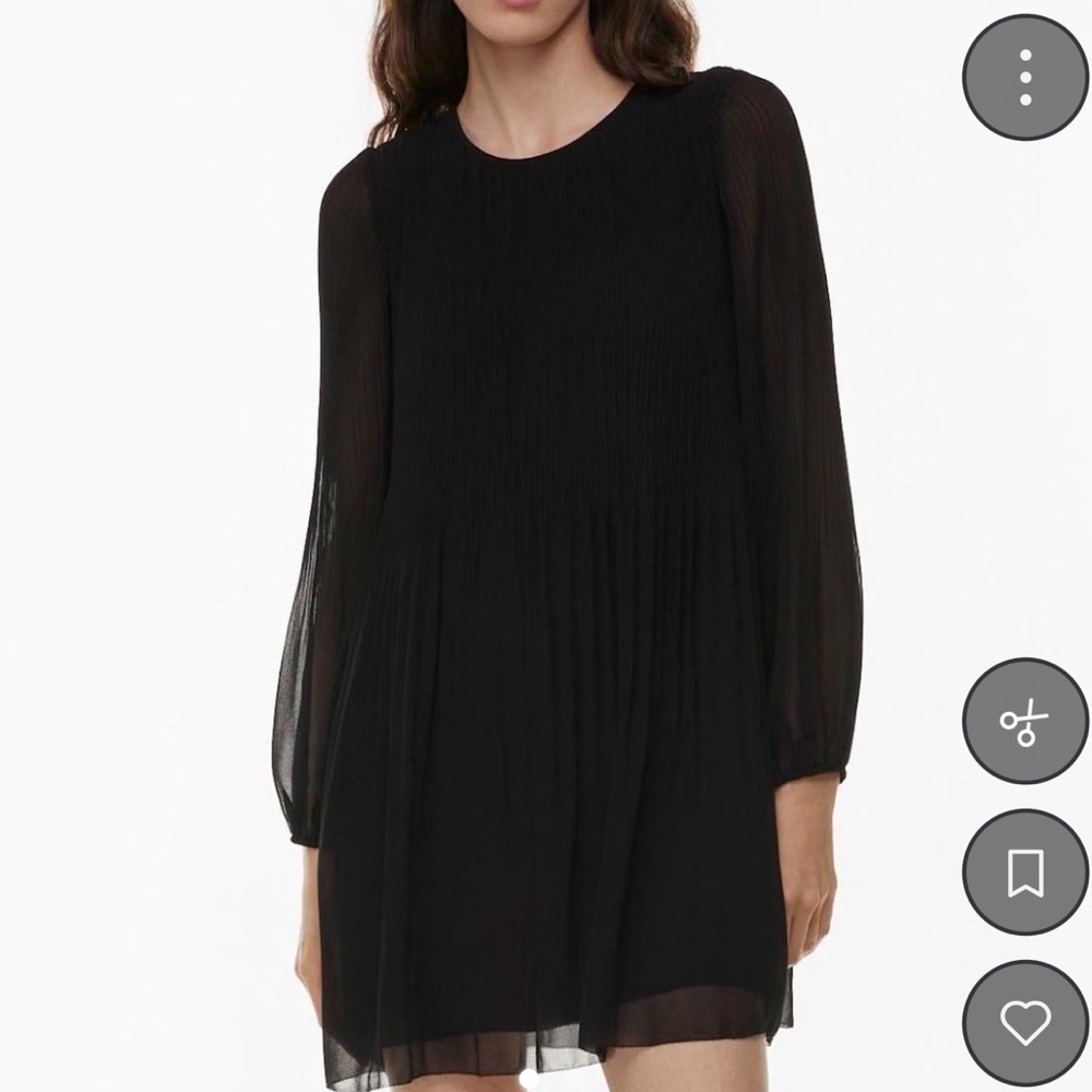 Aritzia Wilfred Daydreamer pleated dress in black - Long Sleeve Mini